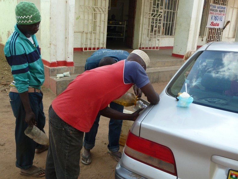 Black market vendors in Malawi