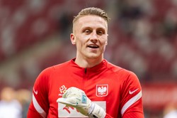 Marcin Bułka znów to zrobił! Obronił rzut karny i zachował czyste konto [WIDEO]