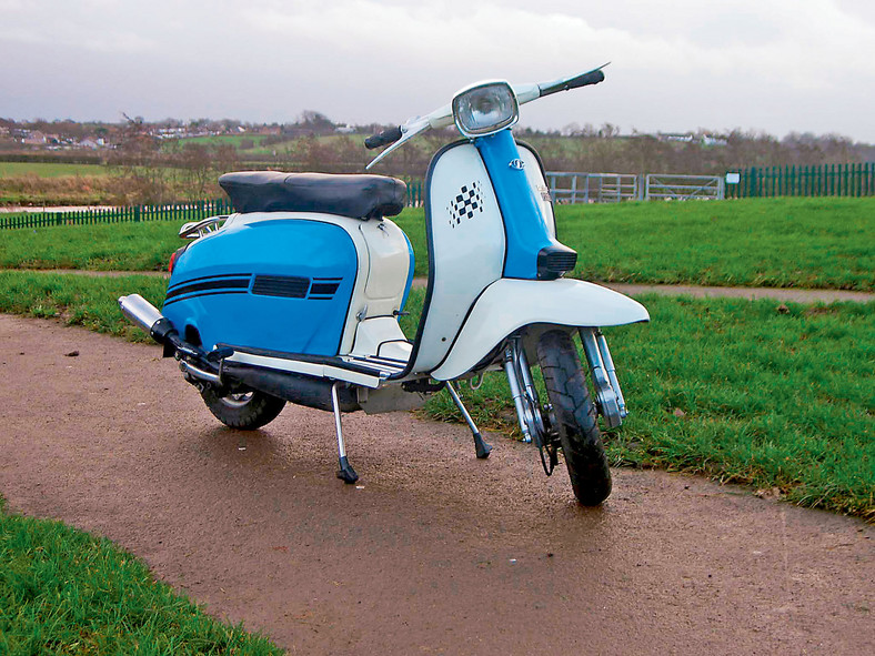 Lambretta Grand Prix 
DL 150
