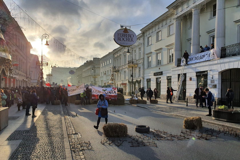 Rolnicy z AGRO Unii zablokowali Nowy Świat