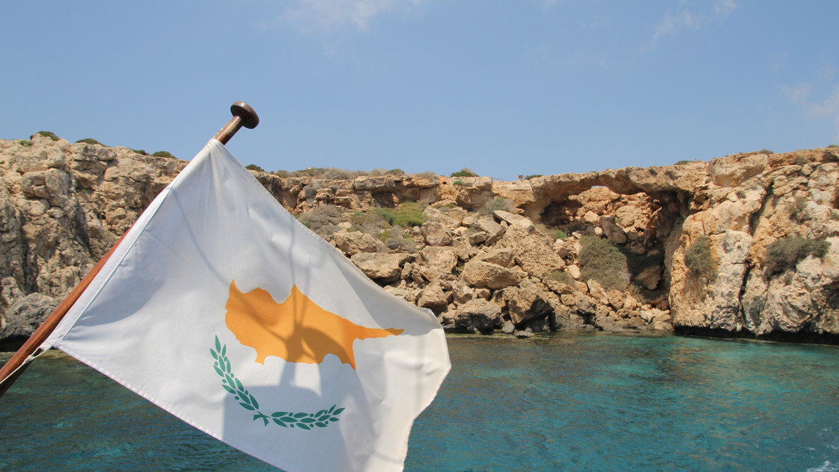 Przez cały rok na Cyprze organizowane jest bezpłatne zwiedzanie miejscowości: Nikozji (stolica), Limassol, Larnaki, Pafos, Agia Napy, Germasogei (region Limassol).