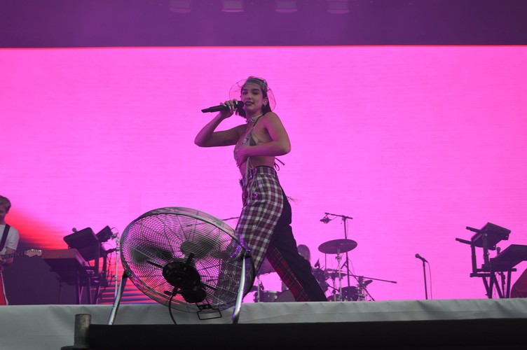 Dua Lipa podczas Orange Warsaw Festival. 1 czerwca 2018