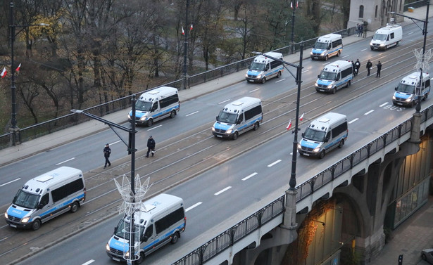 Policja sprawdza czy złamano prawo w Święto Niepodległości. Nowoczesna składa zawiadomienie