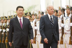 Prezydent Xi Jinping oraz Joe Biden w Pekinie, 2011r. Fot. Xinhua/ZUMA Wire