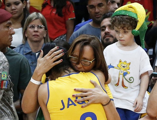 Piękna Jaqueline zalała się łzami. Brazylijskie siatkarki nie zdobędą medalu w Rio de Janeiro