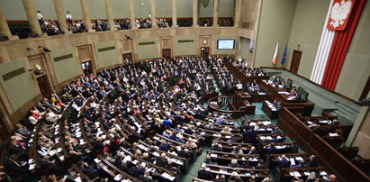 Sejm uruchamia kanał na Youtube. Każe za niego płacić