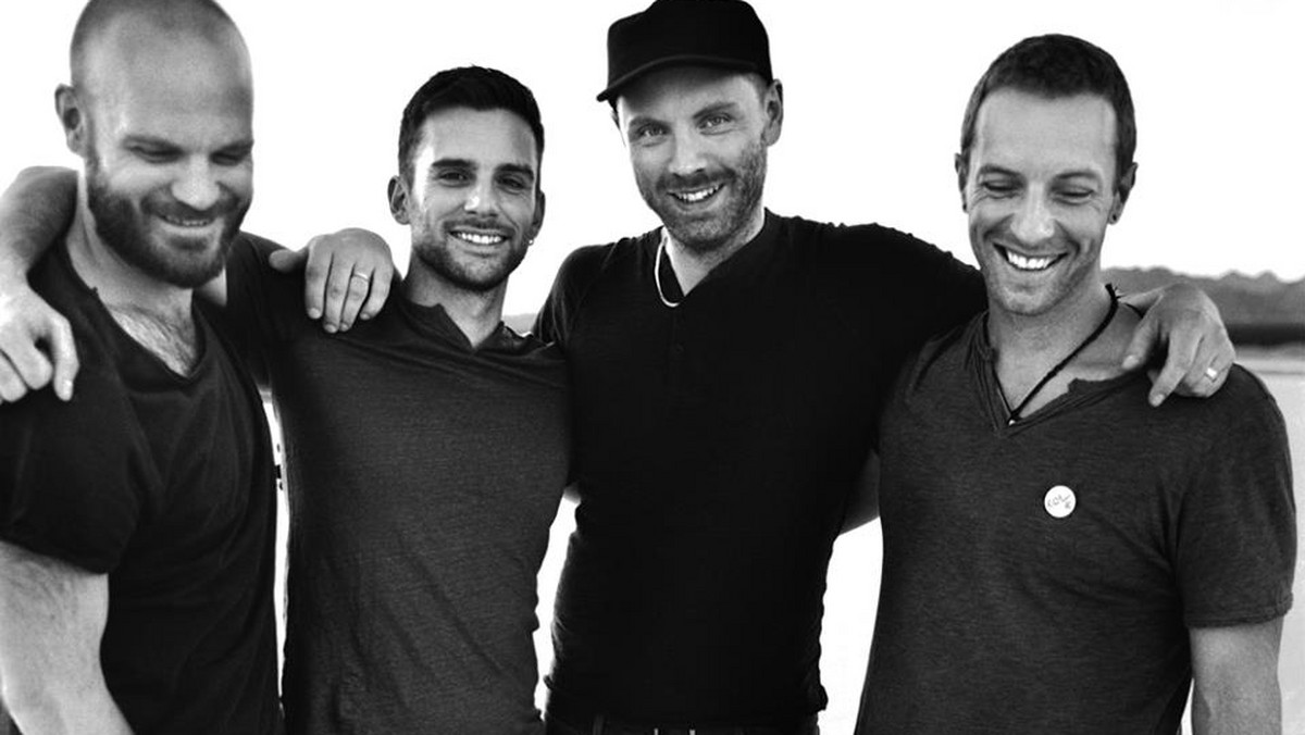 Coldplay to zespół, który uwielbia przedsięwzięcia z rozmachem, co najlepiej było widać podczas trasy koncertowej promującej album "Mylo Xyloto". Muzycy nie idą na kompromisy i wszystko, co robią, musi być najwyższej jakości. Nie inaczej ma się sprawa z teledyskami. Z roku na rok wideoklipy Coldplay stają się coraz bardziej widowiskowe. Przedstawiamy wybór klipów Coldplay wyreżyserowanych przez uznanych twórców. Podejrzewamy, że dla każdego z nich praca z Chrisem Martinem i spółką była nie lada zaszczytem. 19 maja to w Onecie Dzień z Coldplay - wszystko z okazji premiery płyty "Ghost Stories".