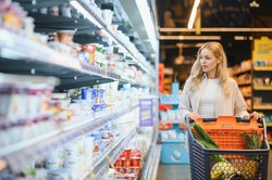 Gdzie i do której zrobisz zakupy w Wielką Sobotę? Sprawdź godziny otwarcia