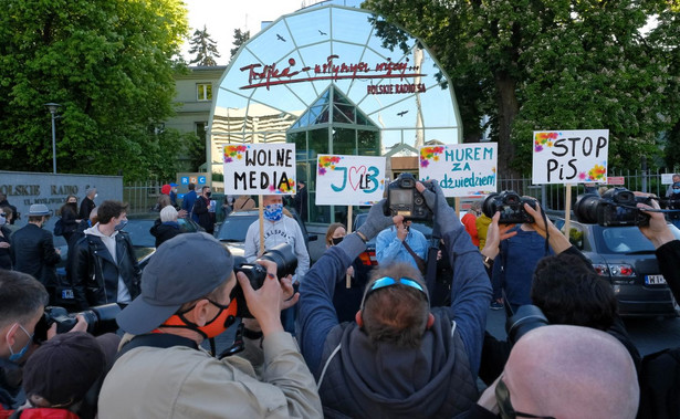 Protest przed siedzibą radiowej Trójki