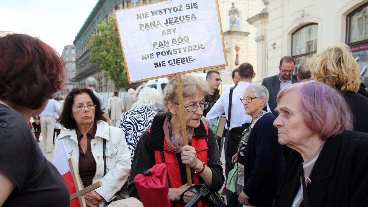 WARSZAWA PROTEST PRZECIWKO SZTUCE GOLGOTA PICNIC