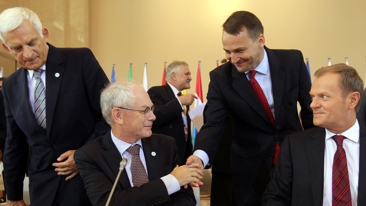 Zakończenie się szczytu Partnerstwa Wschodniego. Niespodziewane słowa Lecha Wałęsy o Januszu Palikocie. Ciąg dalszy kampanii wyborczej. Sprawdź, co jeszcze wydarzyło się w Polsce i na świecie!