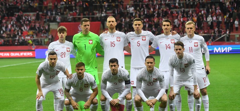 Lewandowski i jego koledzy z kadry dali wsparcie kobiecej piłce nożnej w Polsce [FOTO]