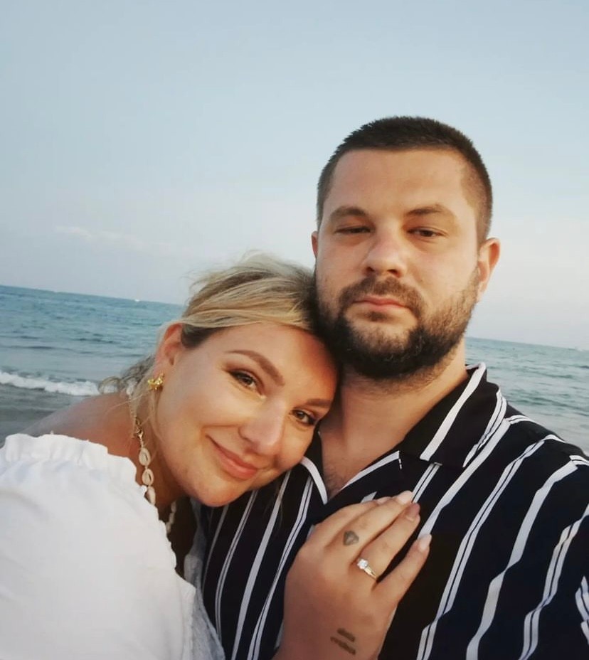Simona Salátová je zasnúbená.