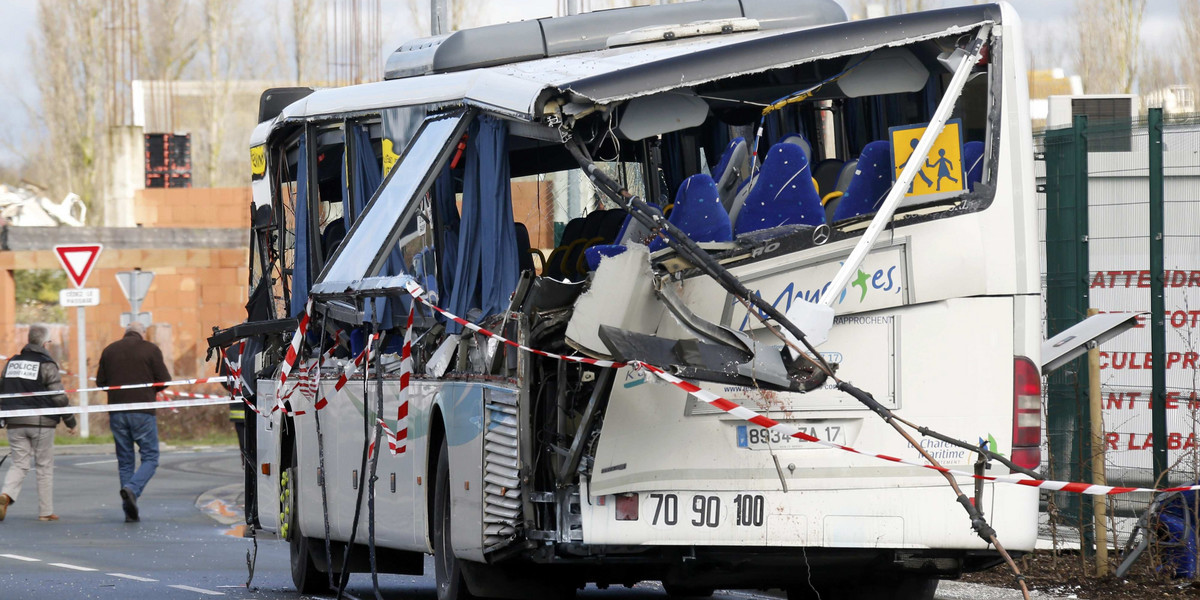 Trwa czarna seria wypadków z udziałem szkolnych autokarów we Francji