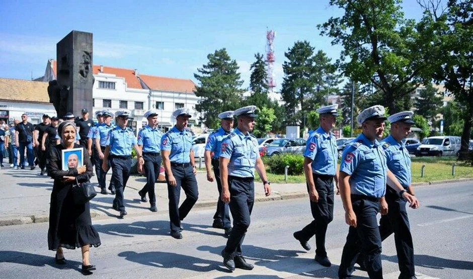 db4242eb-1978-4d6f-84d1-77c6e4fc0306-e1749718723741