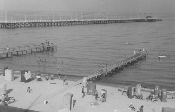 Plaża i molo w Gdyni w 1939 r.