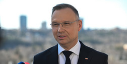 Andrzej Duda spotka się z Radosławem Sikorskim. W tle ważne wystąpienie