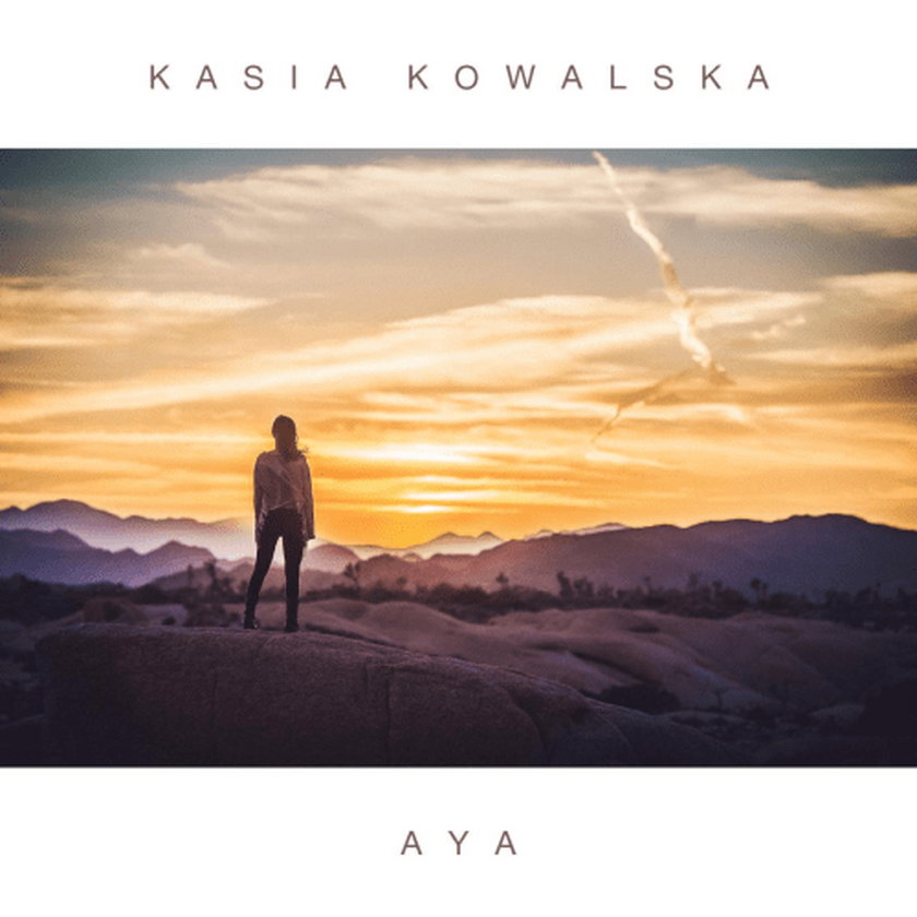 Okładka singla Kasi Kowalskiej „Aya”