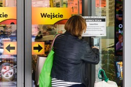 Polacy podzieleni w kwestii handlu w niedzielę. Co ujawnia najnowsze badanie?