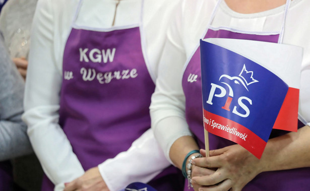 Dziwna wojna, niemrawa kampania. Czego ludzie oczekują od polityki?