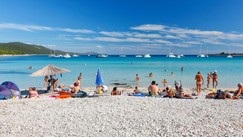 Plaža u Hrvatskoj - ilustracija