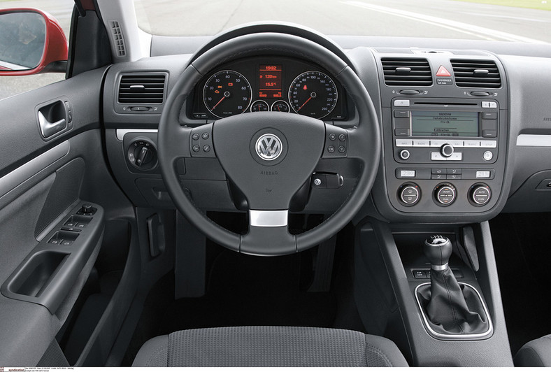 VW Golf V Variant - deska rozdzielcza