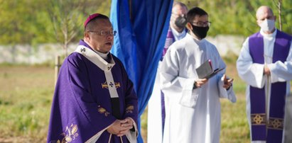 Arcybiskup Grzegorz Ryś modlił się za bezimiennych