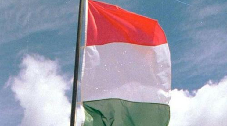 Magyar katonák védik a Mol bázisát is