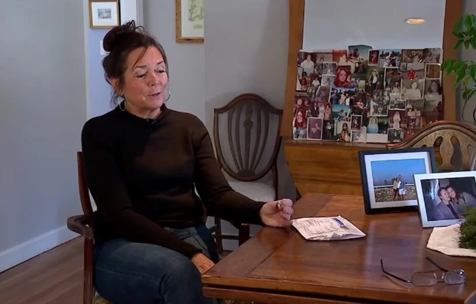 Debra Mekena i prsten koji je izgubila 