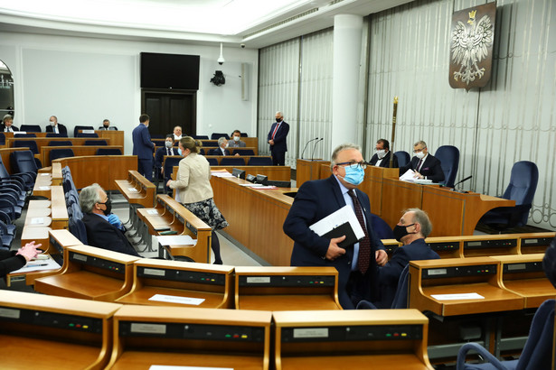 Senat odrzucił ustawę w sprawie głosowania korespondencyjnego