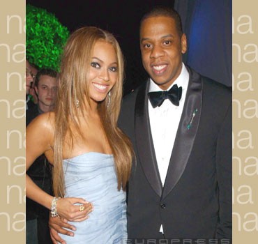 16660_32972-beyonce-jay-z-sl-d0000B4B467c2a45deceb