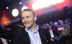 Sikorski o LGBT: Ta wojna kulturowa została do Polski zaimportowana z Rosji kanałem kościelnym