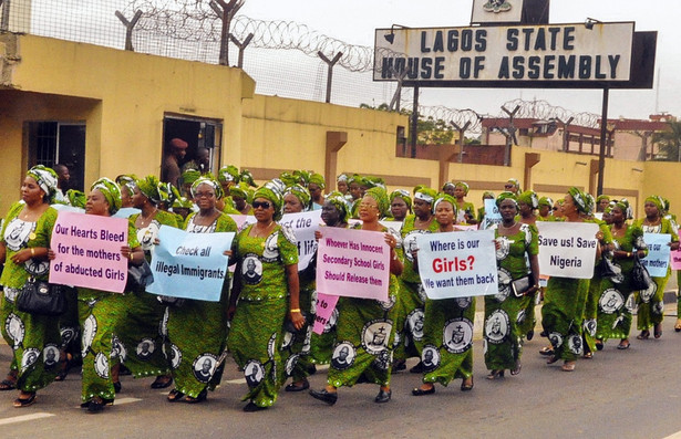 Nigeria odrzuca żądania islamistów. Co czeka porwane dziewczynki?