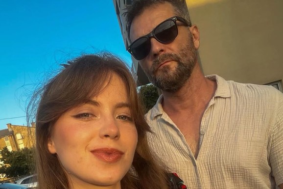 "STARIJI SAM OD NJENIH RODITELJA" Naš glumac o ljubavi sa 23 godine mlađom studentkinjom: "Kad ti nečije prisustvo smiri sve oluje u glavi"