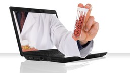 nielegalny handel opioidami w sieci. gif ostrzega: "zaczyna się od legalnej recepty"