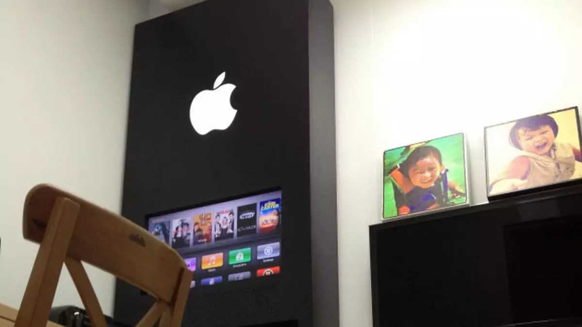 Urządził sobie mieszkanie na wzór Apple Store. Szalony fanboj?