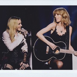 Taylor Swift i Madonna w duecie i seksownej bieliźnie na wielkiej gali [ZDJĘCIA]