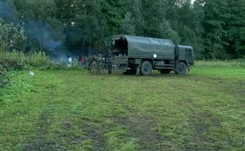 Uchodźcy na granicy polsko-białoruskiej. Morawiecki mówi o 'szantażu pana Łukaszenki'