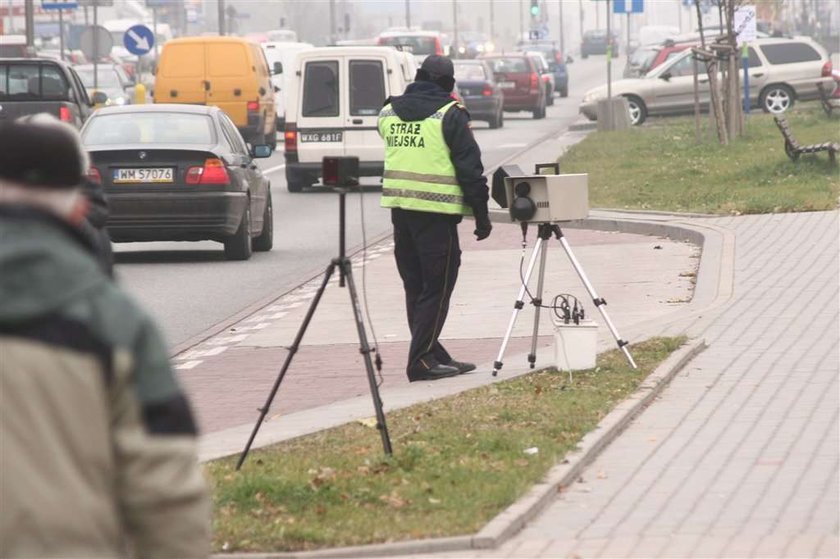 Straż miejska boi się meneli