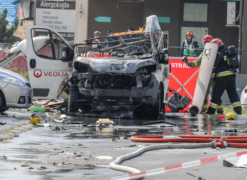 Wybuch samochodu przewożącego butle z gazem w Warszawie. Są ofiary