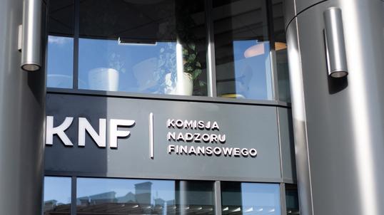 Nowelizacja ustawy o KNF. Więcej uprawnień Komisji Nadzoru Finansowego