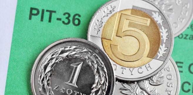 <b>Wpłaty na indywidualne konto zabezpieczenia emerytalnego</b> dokonane przez podatnika w roku podatkowym – do wysokości określonej rocznie w przepisach o IKZE. <b>Minimalna kwota składki na IKZE wynosi 720 złotych, maksymalna składka wynosi 4.231,20 złotych.</b>