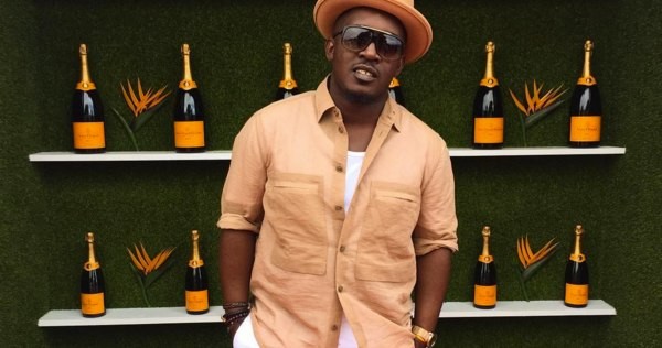 The BET 2019 award-winning music act also warned rapper, MI Abaga to desist from his seeming support for AKA or lose his respect. 