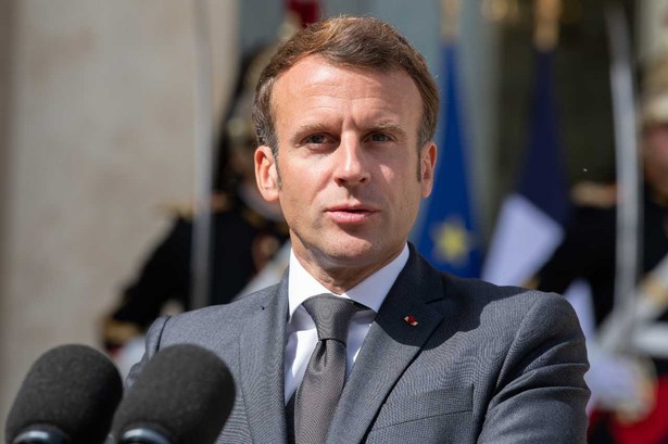 Emmanuel Macron dostał od Wołodymyra Zełeńskiego do Ukrainy