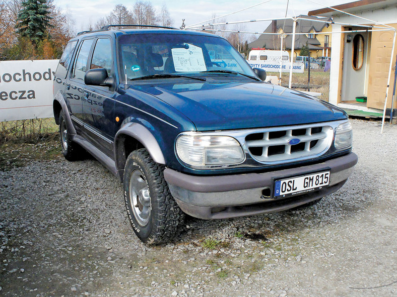 Auto z ogłoszenia - Ford Exploler za 8 000 zł