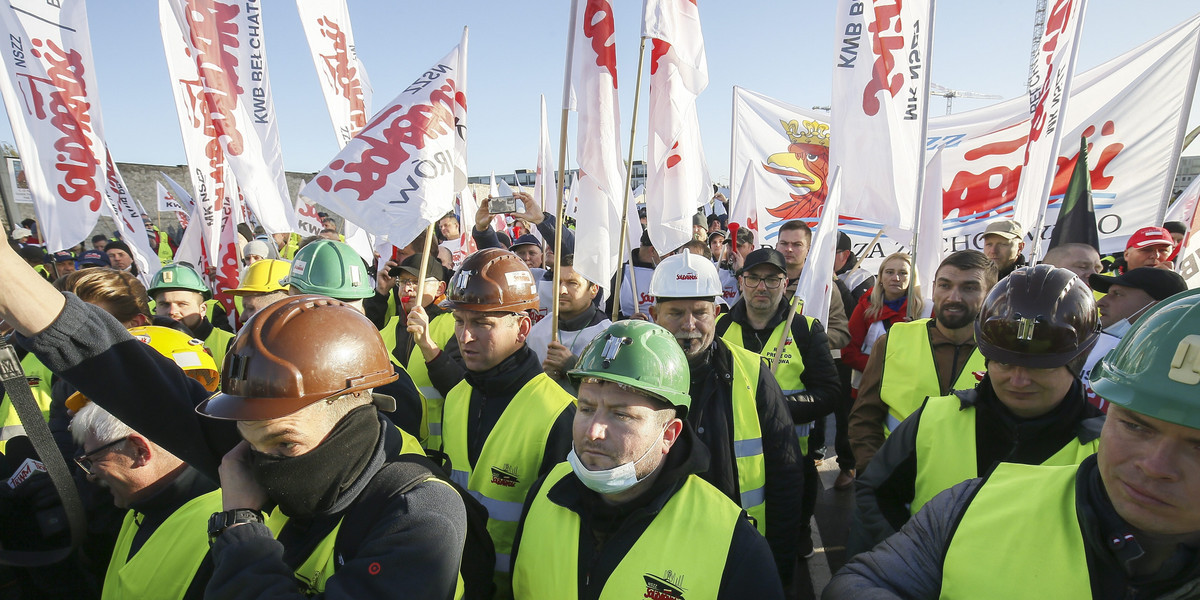 Związkowcy z kopalni Turów protestują w Luksemburgu. Miasto zostało zamknięte