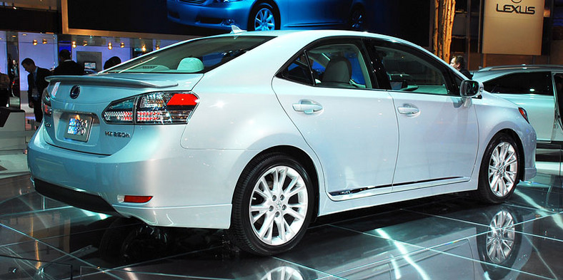 Detroit 2009: Lexus HS 250h – hybrydowy sedan dla Japonii i USA