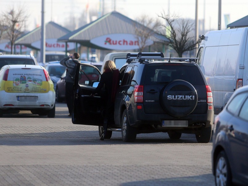 Andrzej Duda w oświadczeniu majątkowym wpisał suzuki grand vitarę z silnikiem wysokoprężnym 1.9 DiDS (2007 rok). W opinii polityka samochód jest wart obecnie 35 tys. zł. Ten SUV wyróżnia się na tle konkurencji wysokimi zdolnościami terenowymi.