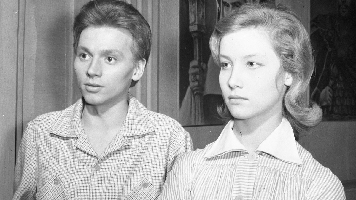 Pola Raksa i Józef Skwark w filmie "Szatan z siódmej klasy"