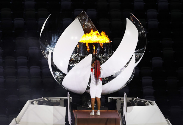 Naomi Osaka zapala olimpijski znicz
